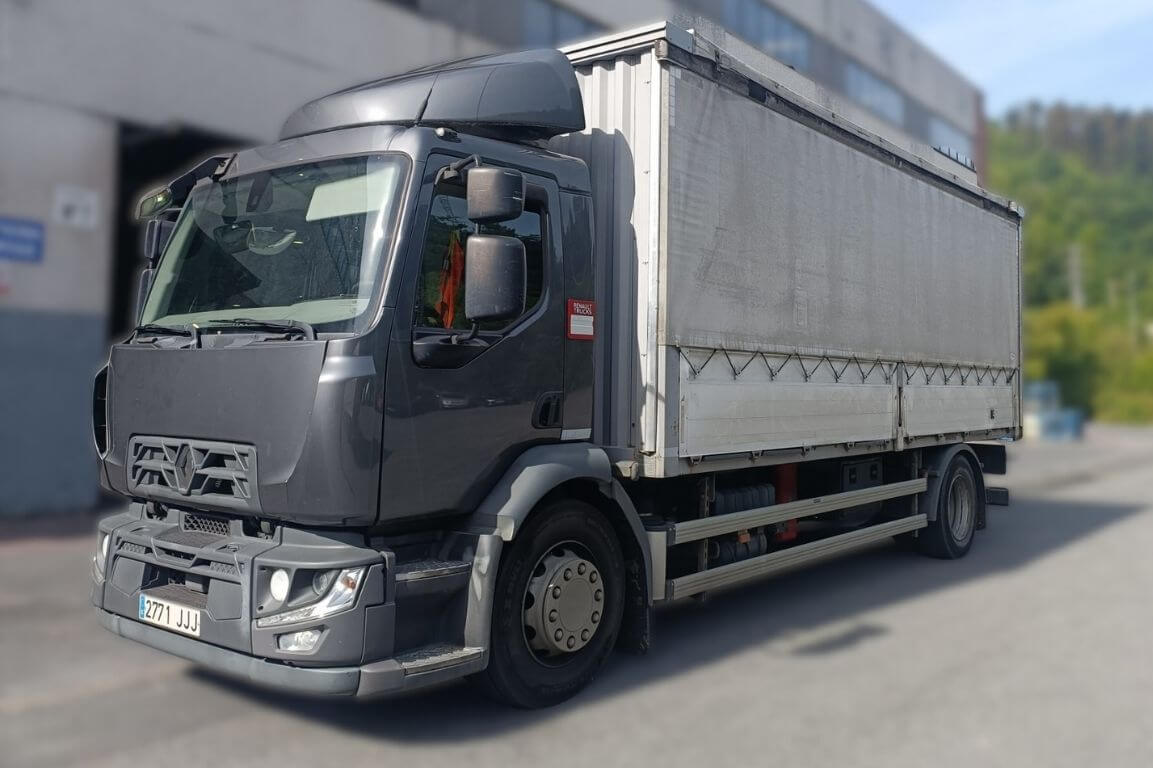 camión con lona transportes ángel Ermua